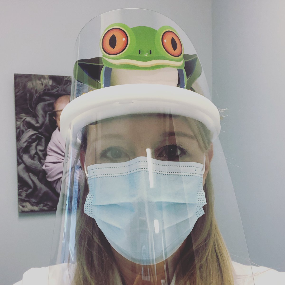 <a href="/shriver_amy/">Amy Shriver, MD (she/her)🏳️‍🌈🏳️‍⚧️</a> <a href="/MaraMaas/">Ligia Mara Maas Tillmann</a> <a href="/AmyGDalaMD/">Amy G Dala MD</a> Shield Pals!!