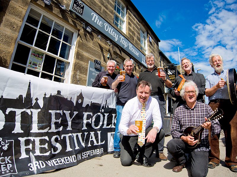 GregMulholland1's tweet photo. It should have been #OtleyFolkFestival @OtleyFF this weekend, one of the many important events that can’t happen this year.

Many #musicians, #livemusic venues &amp; many #pubs are struggling. Please support them. 

#folkculture #folkmusic #Otley #LetTheMusicPlay #SupportOurPubs https://t.co/qxgmUjRnKJ