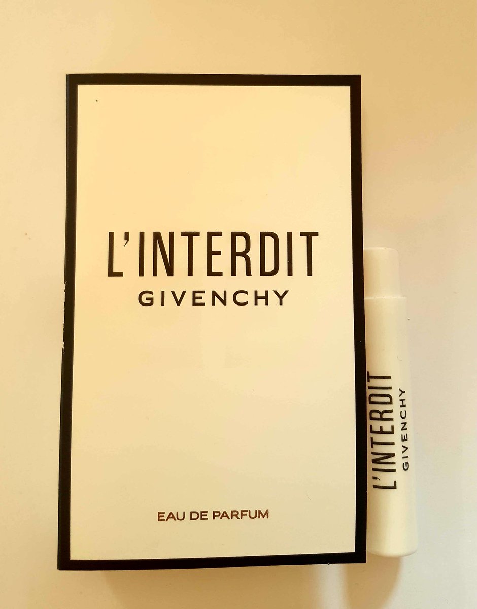PerfectParfums's tweet image. Name of the Company- Givenchy @ParfumsGivenchy 

The perfume name- l'interdit

What I Like about l'interdit- This scent is young yet sophisticated| crisp but warm.

How I would describe l'interdit- intense woody and earthy notes|
Patchouli

Fact- I'interdit means Forbidden.