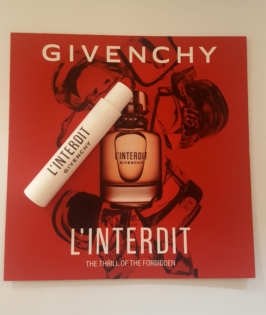 PerfectParfums's tweet image. Name of the Company- Givenchy @ParfumsGivenchy 

The perfume name- l'interdit

What I Like about l'interdit- This scent is young yet sophisticated| crisp but warm.

How I would describe l'interdit- intense woody and earthy notes|
Patchouli

Fact- I'interdit means Forbidden.