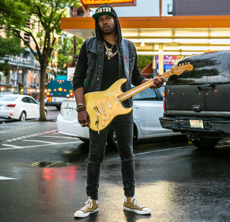 Seahawks's tweet photo. We are excited to feature @AyronJonesMusic, local singer and guitarist, as our anthem singer on Sunday. 

Learn more about Ayron: https://t.co/FNunBDmasX https://t.co/44awjcljFO