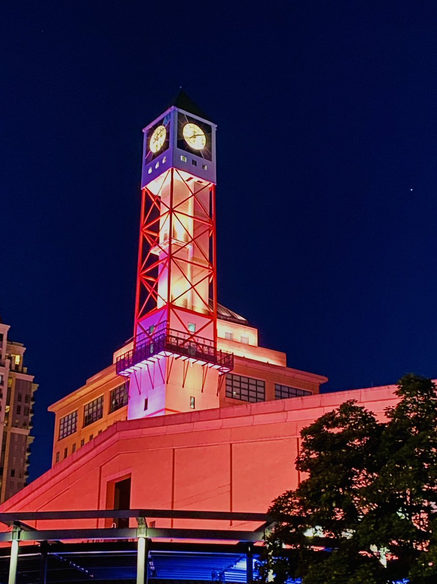 melshel73's tweet photo. Thank you @citymississauga for lighting the Clock Tower and all of Celebration Square in orange for #WorldPatientSafetyDay! Safe health workers, safe patients. Together, we are #BuildingaSaferSystem https://t.co/yUd2p4uRFf