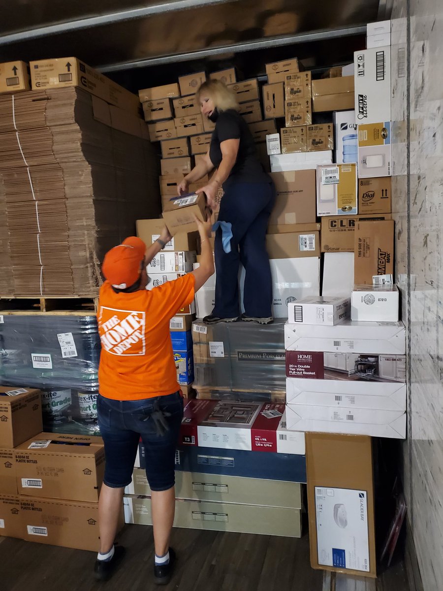 Michael Rowe tweet media