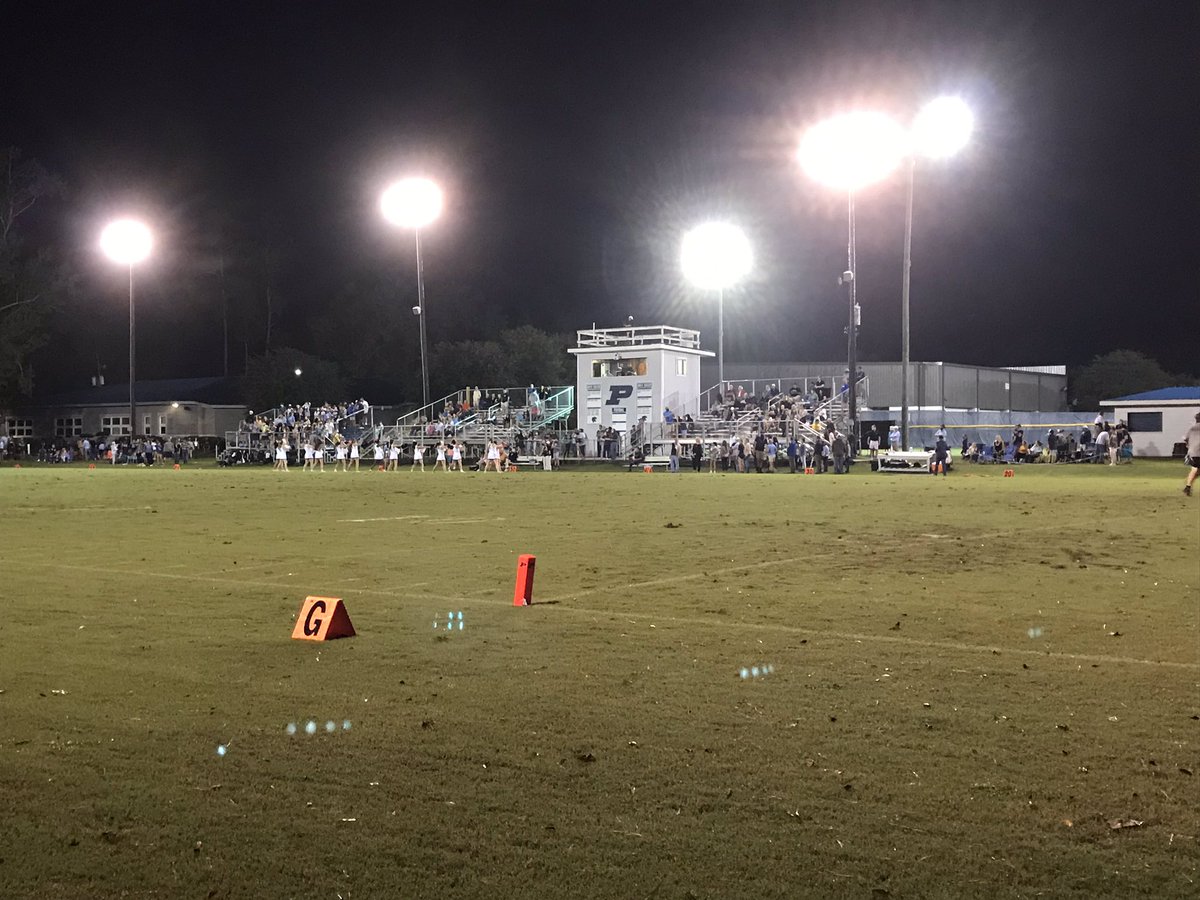Porter Gaud at Pinewood Prep: Pick 6 + PAT by Porter Gaud ties it, 14 to 14 at the half <a href="/KevinLive5/">Kevin Bilodeau</a> #FNL