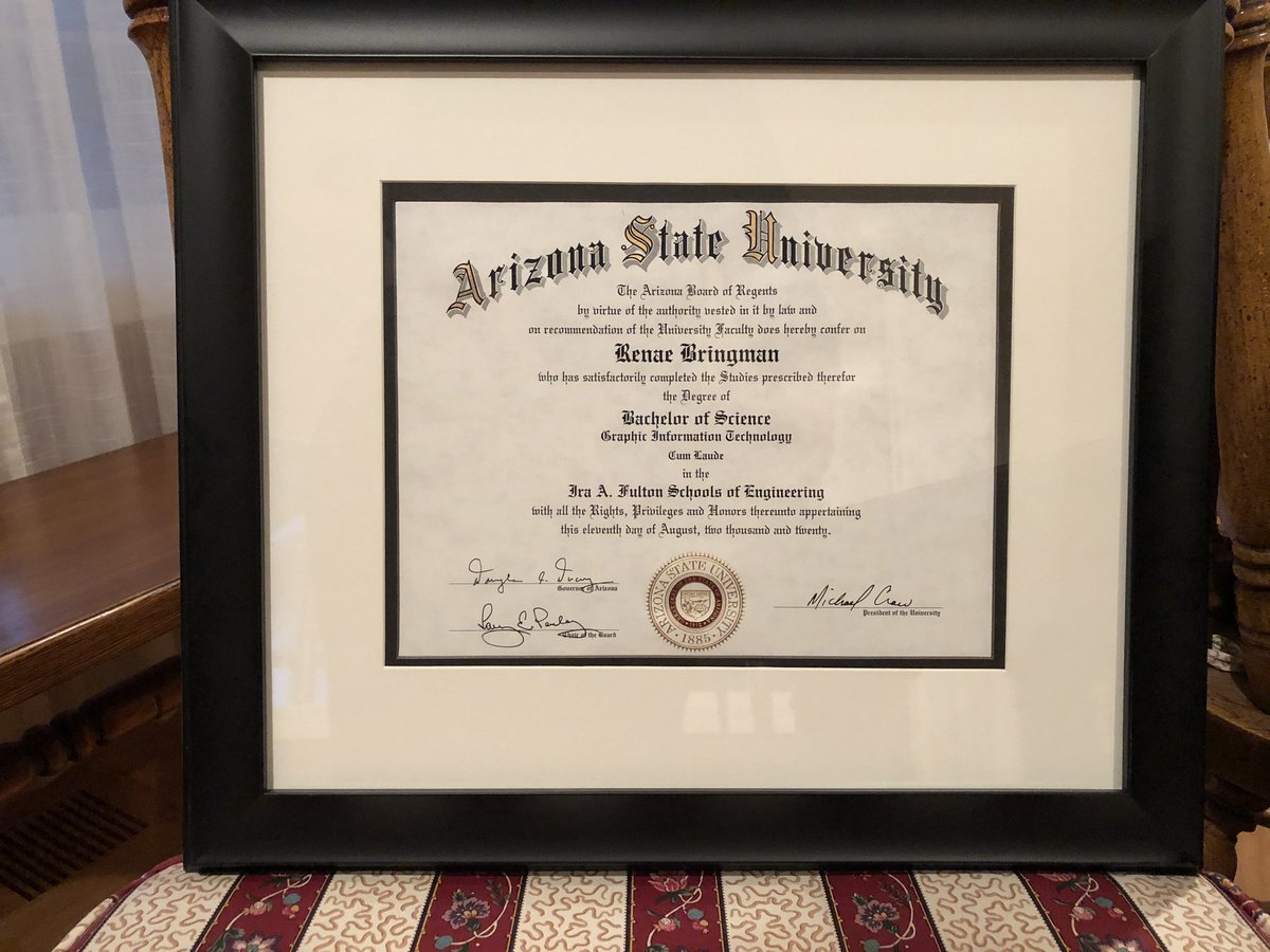 Renae 👻 tweet media