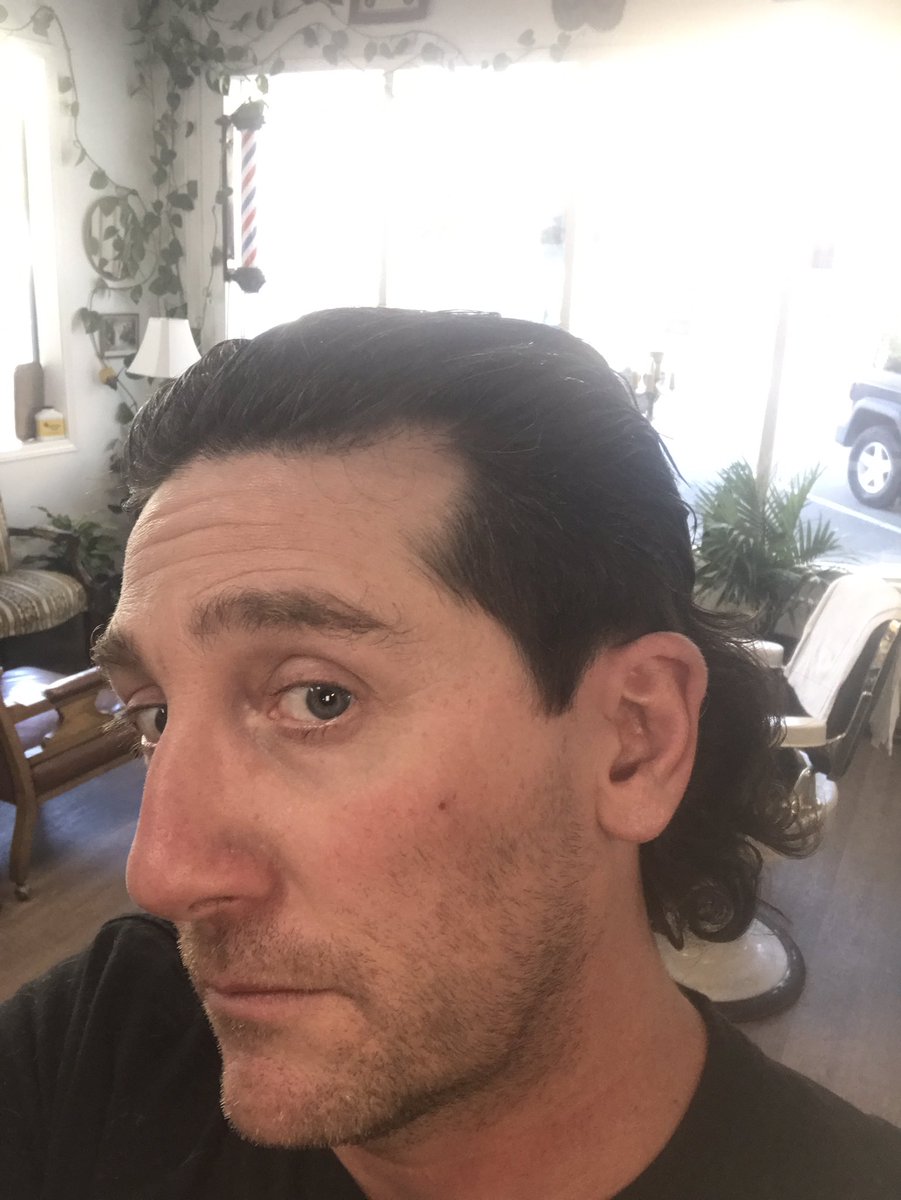 Prayers to my goalie gods - <a href="/Trav4oilers/">Trav4oilers</a> <a href="/SamMantini/">Sam Mantini</a> @VOGoalie - my season starts on Sunday, filling in on a Tier 1 Rec League team. I am rusty. I am nervous. I am excited 😆 I will summon power from you, my teachers, &amp; of course my awesome mullet!