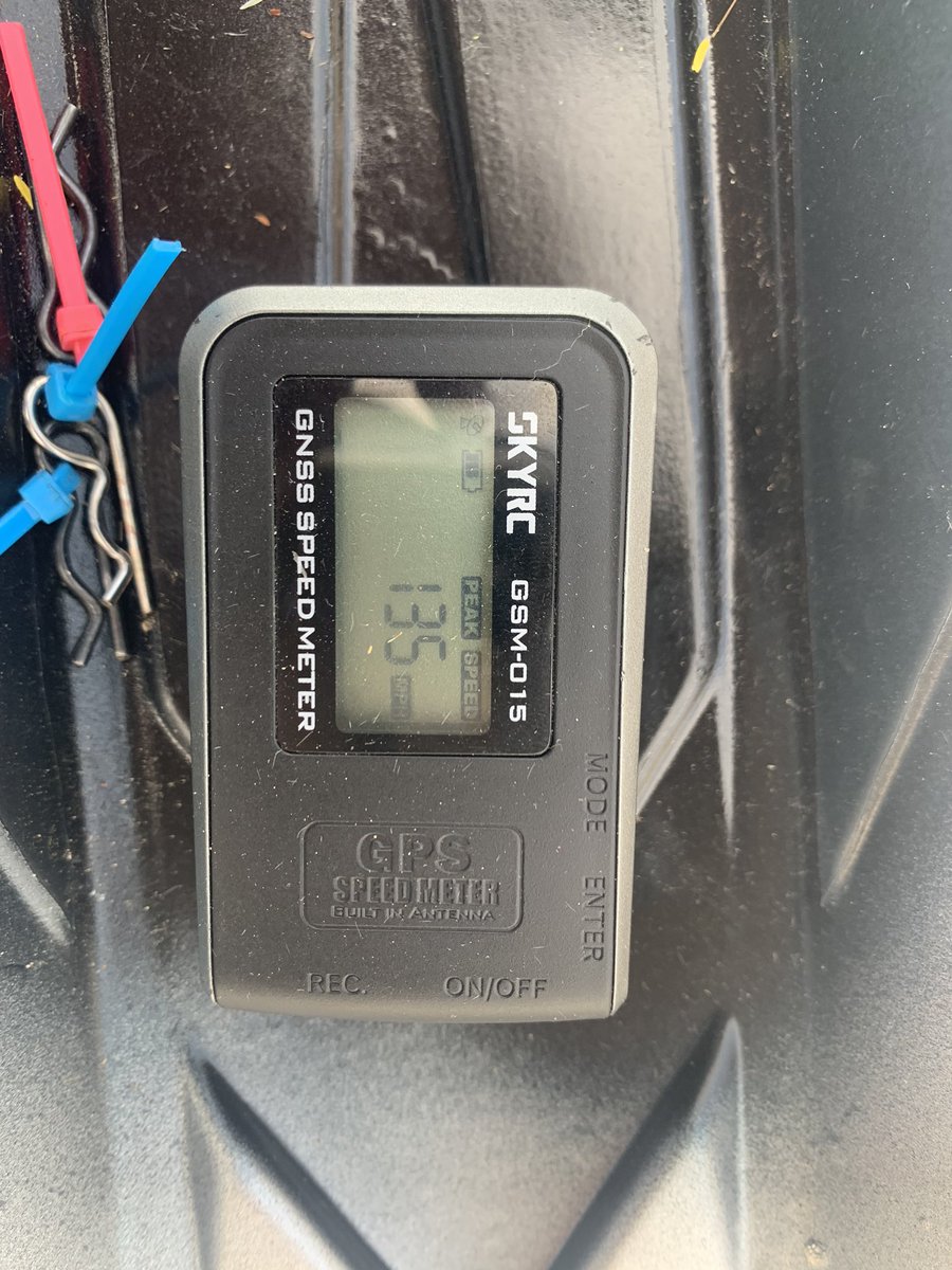 Moonwatcher1231's tweet photo. Hit a new pb 135mph waiting on new parts to go back out there and try to go faster #arrma @ARRMARC #iwannagofast https://t.co/qDIDmdUAT4