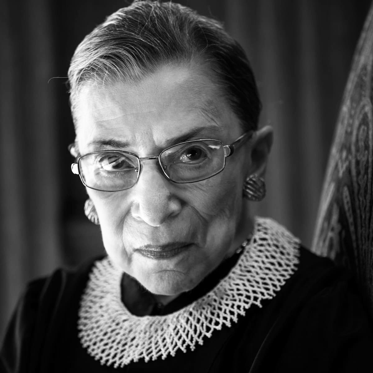 quiethandfilms's tweet photo. Another heartbreaking loss. My deepest sympathies to her family. Ruth Bader Ginsburg personified justice, equality &amp; everything good about our country. A role model to my daughters and all seeking justice &amp; peace in our time. Let us honor her spirit &amp; indomitable legacy. #RIPRBG https://t.co/xdIb9Bp11K