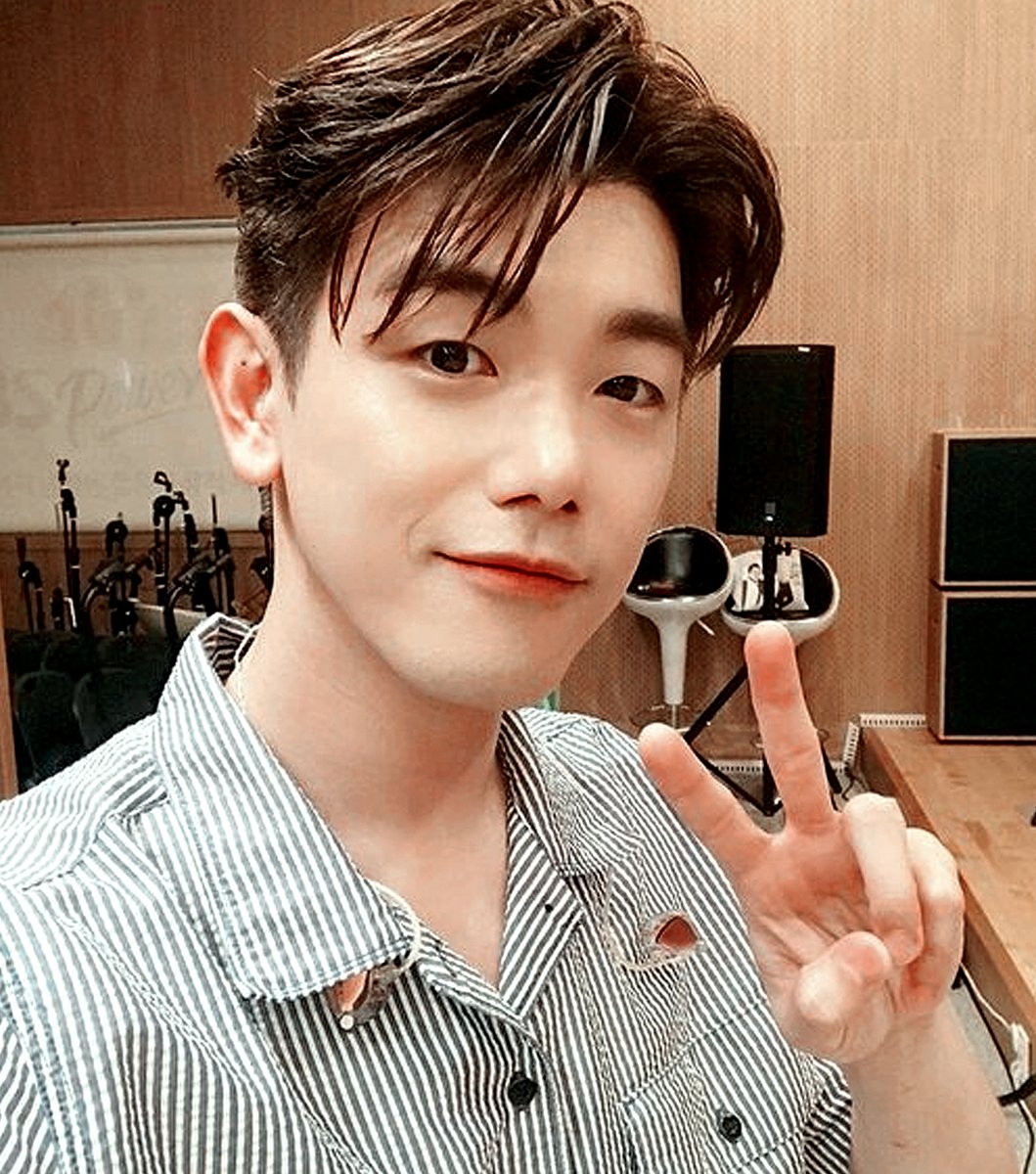 CIELPtwt's tweet photo. ⠀ ⠀ ⠀ ⠀ © 𝑪𝑰𝑬𝑳 ⋆ 𝖯𝗅𝖺𝗒𝗅𝗂𝗌𝗍 𝖴𝗉𝖽𝖺𝗍𝖾:
⠀ ⠀ ‹ #JeanSoloDebut · #ImNotEasy ›
Luego de unas vacaciones, estamos de regreso en el estudio con una muy buena recomendación por el debut de la pequeña Jean. Hagan stream que es genial. https://t.co/9abfiVg2yQ