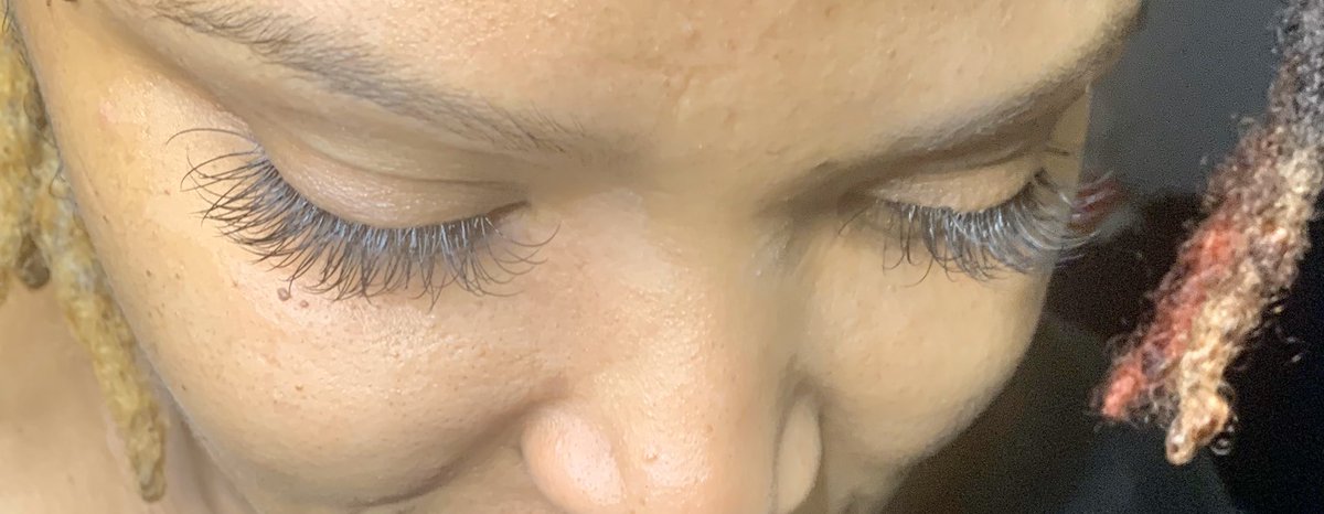 TheMarshay's tweet photo. Classic Lashes on this beautiful day 🌸 

DM me for all inquires❤️ 

Come enjoy the experience☺️ 

#classiclashextensions #memphismua #memphislashes #lashextensions #lashesonfleek #lashmeout #explorepage https://t.co/Js6Q6tDYsh