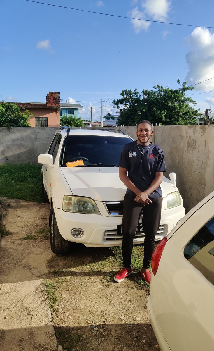 TrashSama26's tweet photo. 2020 has been a pretty garbage year without a doubt, but I'd still like to acknowledge the small blessings that I've gotten during this year. I got an academic scholarship, after working almost 2 years I could afford to start uni and a couple weeks ago I bought my first car https://t.co/Ubis751Ehy