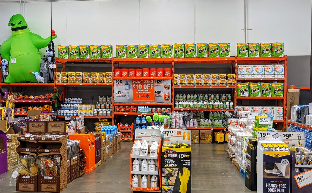 Fall clean-up is looking clean... As always thank you for the execution team! #straightoutta470. <a href="/zeeepee/">Zinnia Padilla</a> @Nickel470 <a href="/minirex86/">Ray Zimmerman</a> <a href="/CodydayHD/">Cody Day</a> <a href="/D66Celest/">Sheldon Celestine 🇹🇹🇺🇸</a> #d66proud