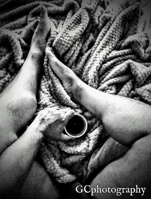 2 pic. Im doing shoot in Tampa https://t.co/jbA9aXN5ab Insta: @Gcphotography01 check him out.  He has