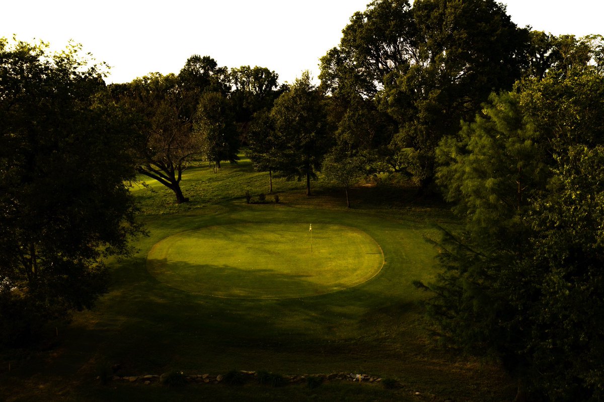 TNGolfFnd's tweet photo. ✨⛳️

Retweet if you’ve ever experienced the magic of the Lightning Bug Course in College Grove... https://t.co/yzr2x181pj