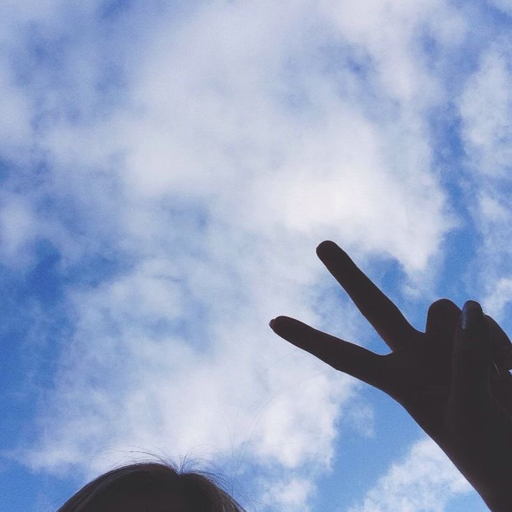 rurutile_'s tweet photo. “ 𝚒𝚏 𝚢𝚘𝚞 𝚑𝚊𝚟𝚎 𝚊 𝚋𝚊𝚍 𝚍𝚊𝚢, 𝙸’𝚕𝚕 𝚜𝚎𝚗𝚍 𝚊 𝚕𝚒𝚝𝚝𝚕𝚎 𝚌𝚕𝚘𝚞𝚍 𝚝𝚘 𝚌𝚑𝚎𝚎𝚛 𝚢𝚘𝚞 𝚞𝚙 ☁️ ”

— 𝘙𝘶𝘵𝘪𝘭𝘦 𝘍𝘭𝘰𝘳𝘦𝘴 ( 22 )
— 𝘙𝘶𝘴𝘴𝘪𝘢𝘯 𝘉𝘭𝘶𝘦 𝘤𝘢𝘵

; ɪᴍɢ - ʜᴏɴɢᴊᴏᴏɴɢ ( ᴀᴛᴇᴇᴢ )
#DLNAB https://t.co/Lssfa0StH5