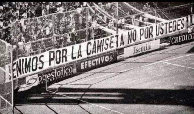 virybambam10's tweet image. Que grande les está quedando la camiseta a todos, directivos, técnicos, jugadores... @ClubNecaxa