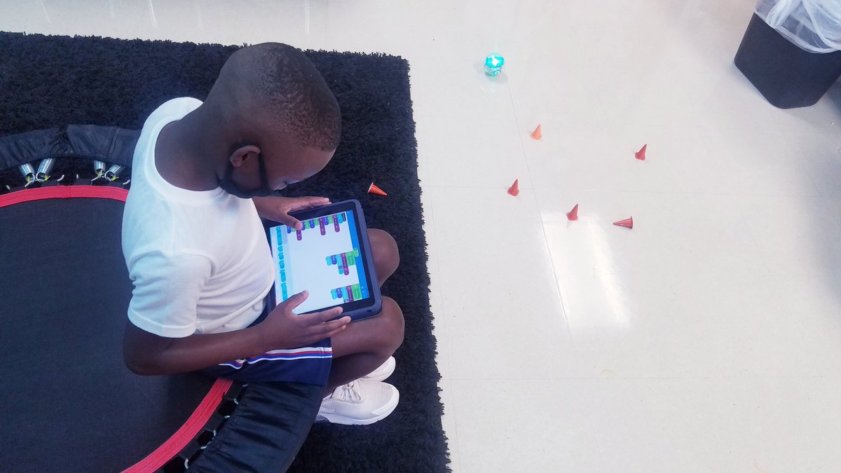 MrsPruenteCCE's tweet image. Mathematicians worked hard and earned some Friday Coding time with our Spheros!
Everyone can code! 
@Sphero 
@SpheroEdu 
@MISDFoundation 
#codingatthecastle
@CastlemanCreek 
#CCEStrong 
#midwaystrong 
@MidwayISD