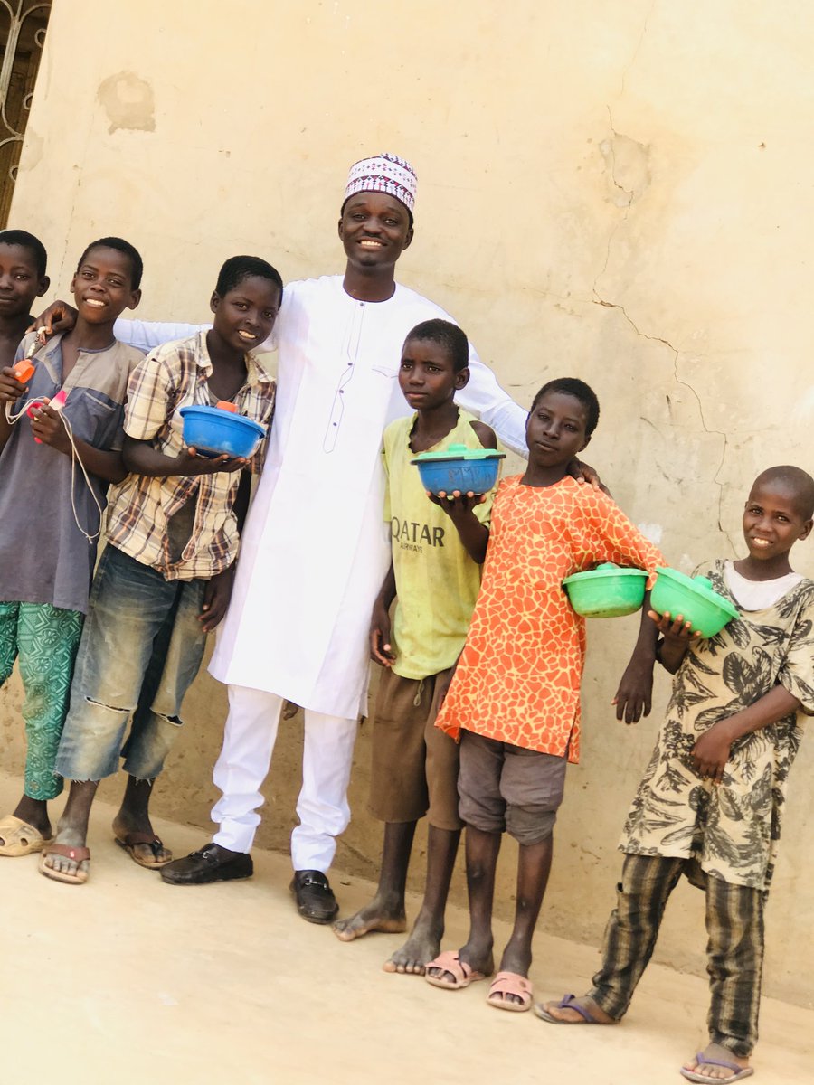 BHakymie's tweet photo. Our concern is always real for the betterment of the younger once.
Friday friendly handshake pleasantries with my friends @Almajirai.
#AlmajiriOurConcern
#HumanitiesFirst
#PositiveThinking
#NegativityNotNeeded
#SelfConfident
#TzcCares. https://t.co/okwUHxkp5r
