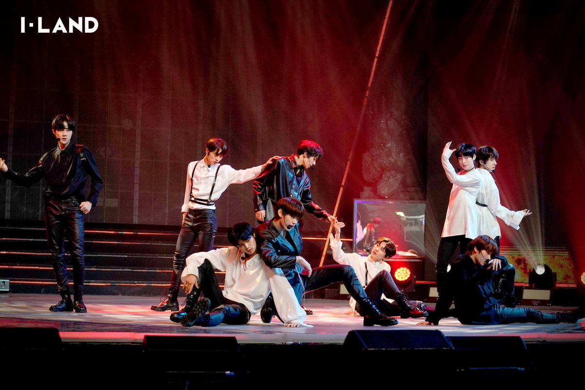 mnetiland's tweet photo. BEHIND PHOTO l <I-LAND> 파이널 생방송 최종회 무대 

그동안 <I-LAND>를 시청해 주신
글로벌 시청자 여러분 모두 감사합니다.

BEHIND PHOTO l <I-LAND> Final Episode performance

Dear global audience, thank you for watching <I-LAND>

#Mnet #엠넷 #ILAND #I_LAND #아이랜드 #BehindPhoto https://t.co/2Wh3eYb4wH