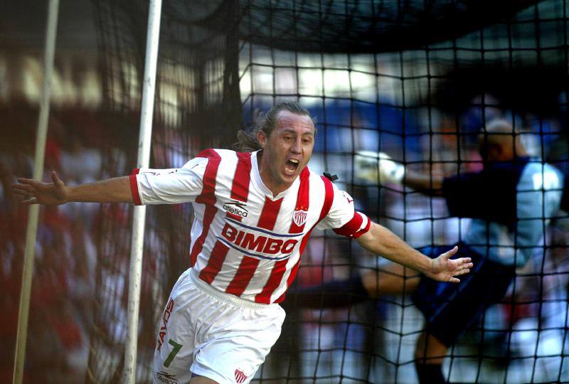 zuritajvz1's tweet image. #Necaxa una vez más pierde en la #LigaBBVAMX .
De vez en cuando es necesario recordar cuando esa camiseta la vestían jugadores con corazón ya que no solo la técnica juega ..."quiero el balón para hacer maravillas ,no el ridículo" 
🗣️🎙️⚽🇲🇽🇨🇱
#FuerzaRayos #Rayos