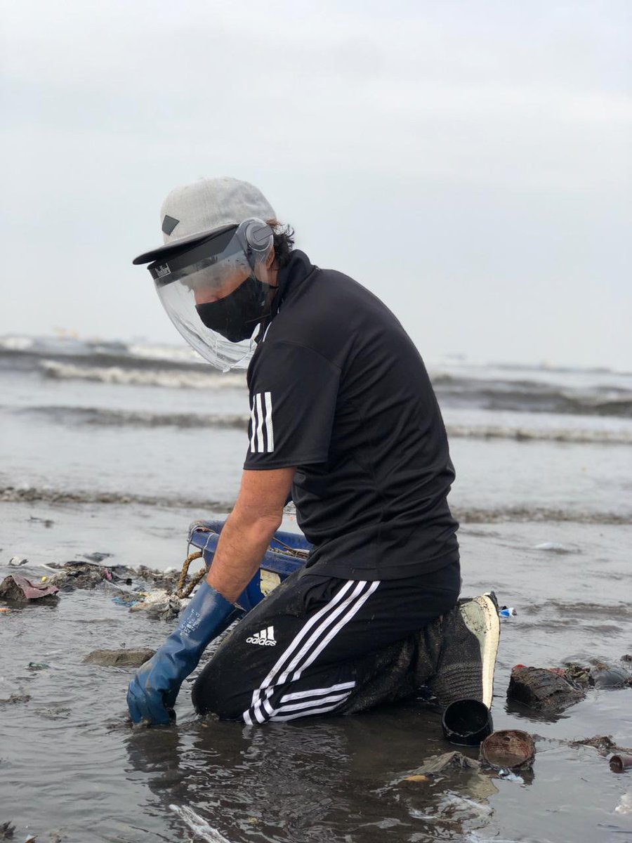 Week 261.

#InternationalCoastalCleanup 
#Day 

A whale , A Shark , A turtle , A dolphin needs to be left alone - free from Plastic Pollution in their habitat.

Our bit for our country. 

Our bit for our ocean.

Ground action.

30,000 kgs of plastic removed from the ocean today.