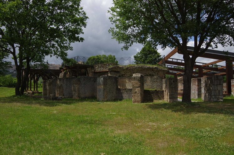 #Grumento in der #Basilikata gehört nicht zu den bekanntesten archäologischen #Ausgrabungsstätten Italiens, doch es lohnt sich, diese zu entdecken. tinyurl.com/th7hktn <a href="/Basilicata_Tur/">Basilicata Turistica</a> <a href="/LoveBasilicata/">Love Basilicata</a> <a href="/UnpliBasilicata/">Unpli Basilicata</a> @info_sono <a href="/DiDifeo/">marcella di feo</a>