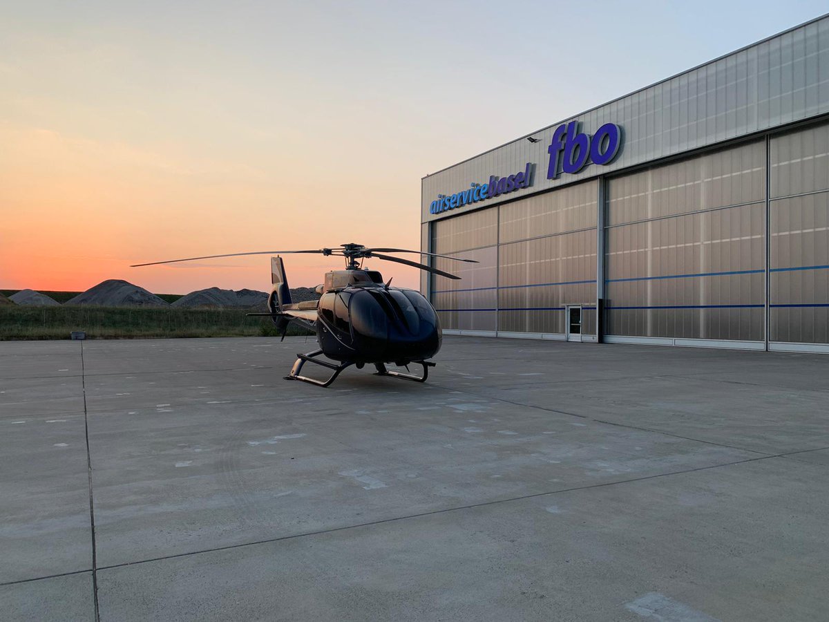 AirServiceBasel's tweet photo. Park your business jet or helicopter at Air Service Basel on our 9000m2 apron or in our 4500m2 hangar. 
 🚁 ✈️ 
#airservicebasel #aircraftparking #aircrafthandling #fbo #helicopter #conciergeservice #basel https://t.co/q46Dzj668H