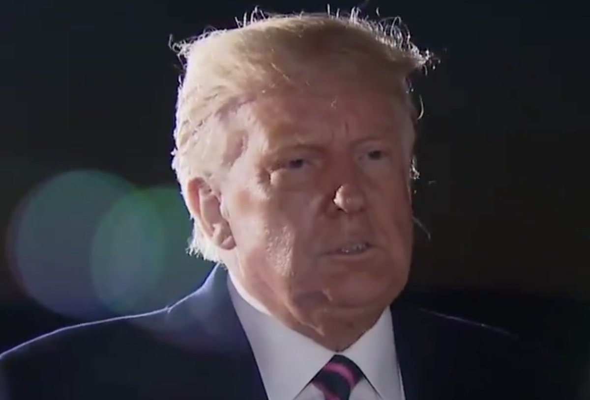 10/ Immediately after he said, "...died?" and the journalist answers, "Yeah", Trump pulls back, straightening up his head-neck-torso (surprise) as he ...