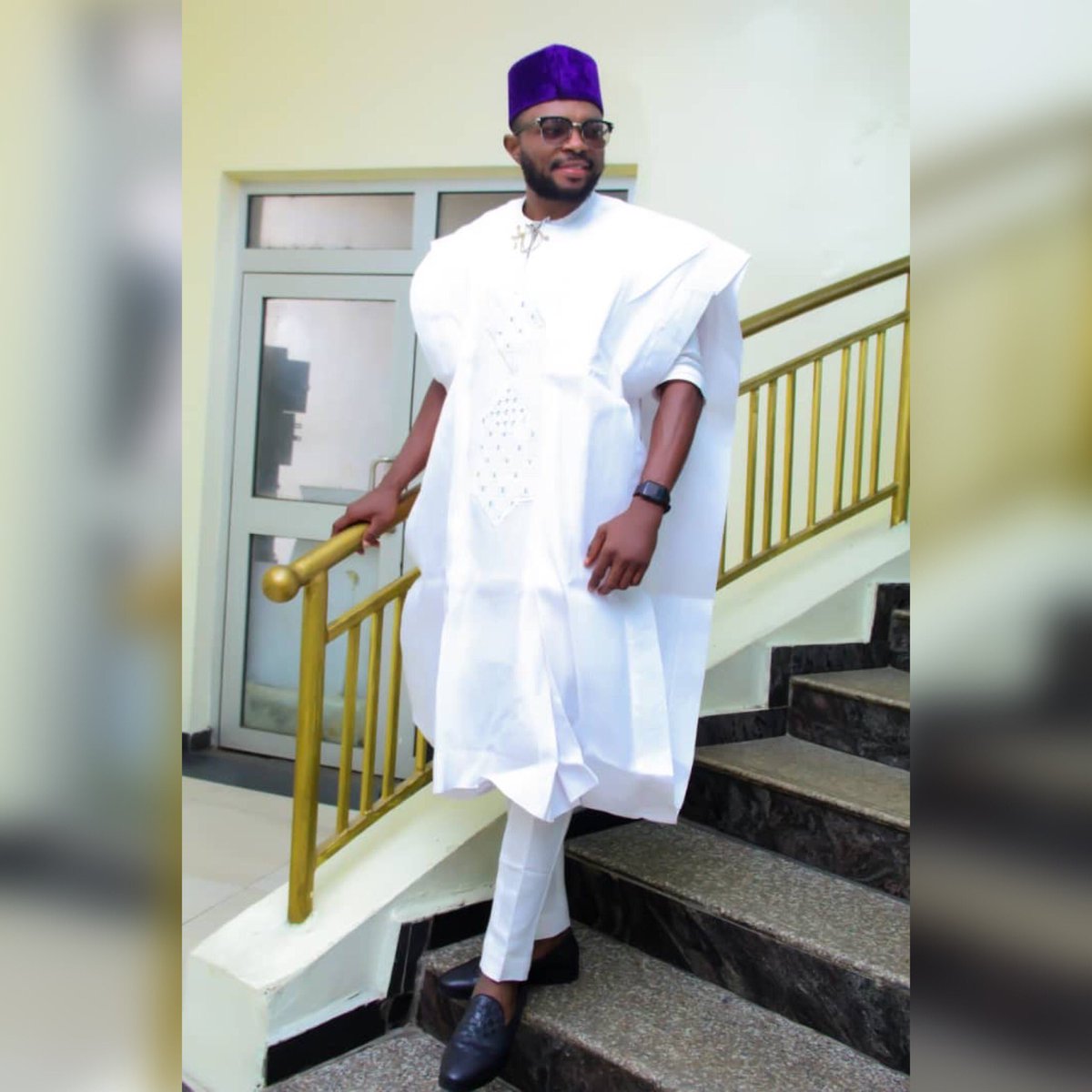 christodoings's tweet photo. Step out in full confidence, it’s a wedding Saturday
@_luxuryfashionistas
#fashionlife #classicstyles #chrismariocode #chrismarioipeh #stylelife #fashiondoings #lagosmodel #vibesmood #happyman #obuduboy #stylelife #lifestyle #bbnaijalockdown #bbnaija2020 https://t.co/NrBWk6RmF4