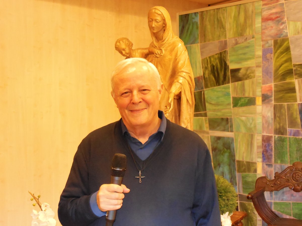 RadioMariaITA's tweet image. H. 23:05

La #purezza del cuore

Padre Livio