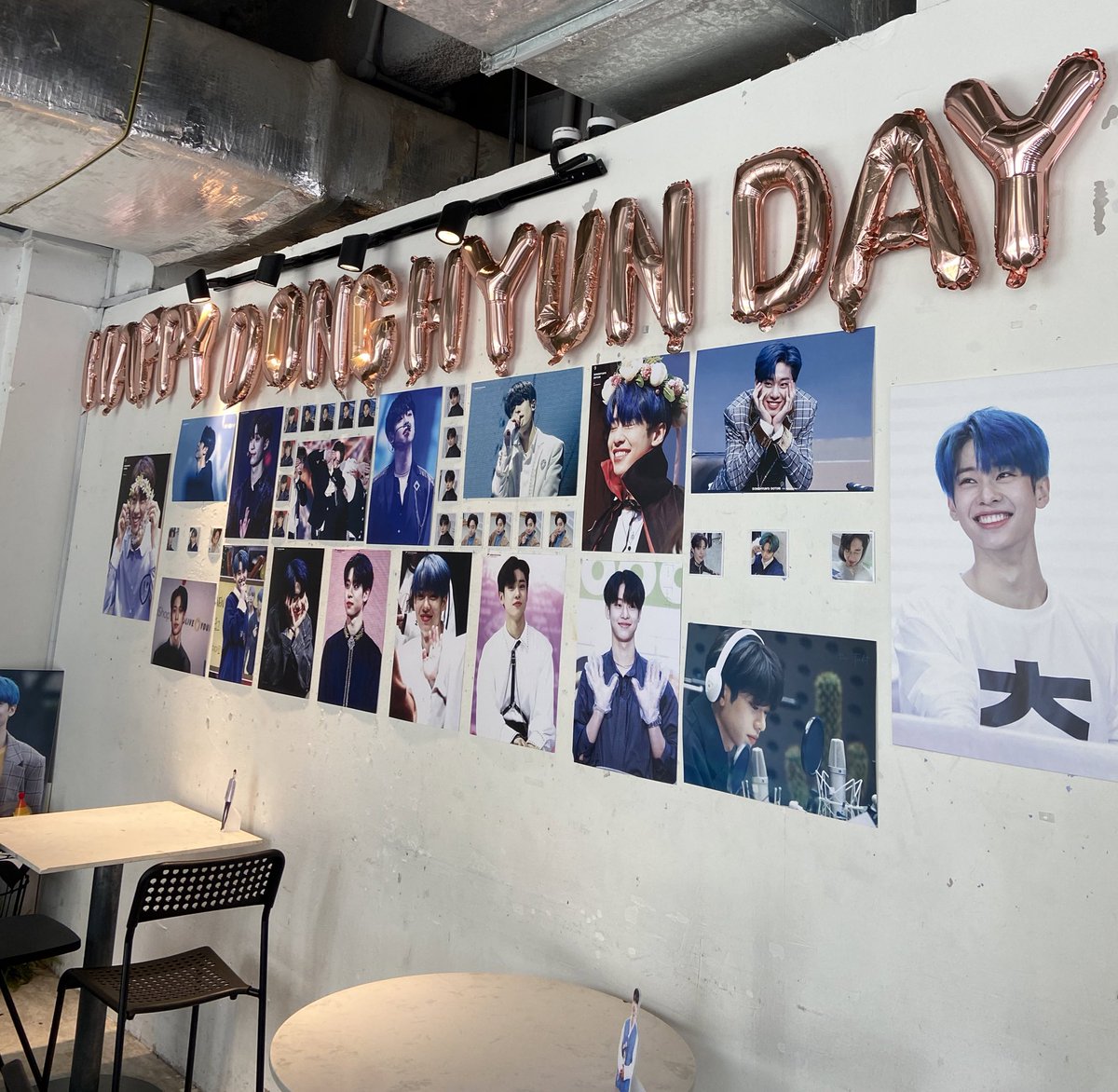 greydhyunn's tweet photo. Thanks @forKDH_SG for organising this special event for dongdong โค๏ธ๐ Deco and gifts are really pretty ๐ธ Even the admins are friendly too!! ๐๐#SeasonsofKDH https://t.co/FnLSHo4Pr1