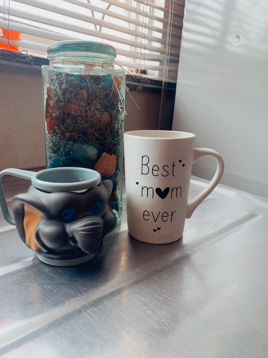 allthingsthando's tweet photo. One of my favorite pastimes - morning tea with the seed
#TheMomCastSA #BeAllThingsYou #ItTakesAVillage #Parenting #Pregnancy #Motherhood #Fatherhood #Podcast #YouTuber #MomLife #Learning #Educate #Grow #Truth https://t.co/UNTTc2hmTc