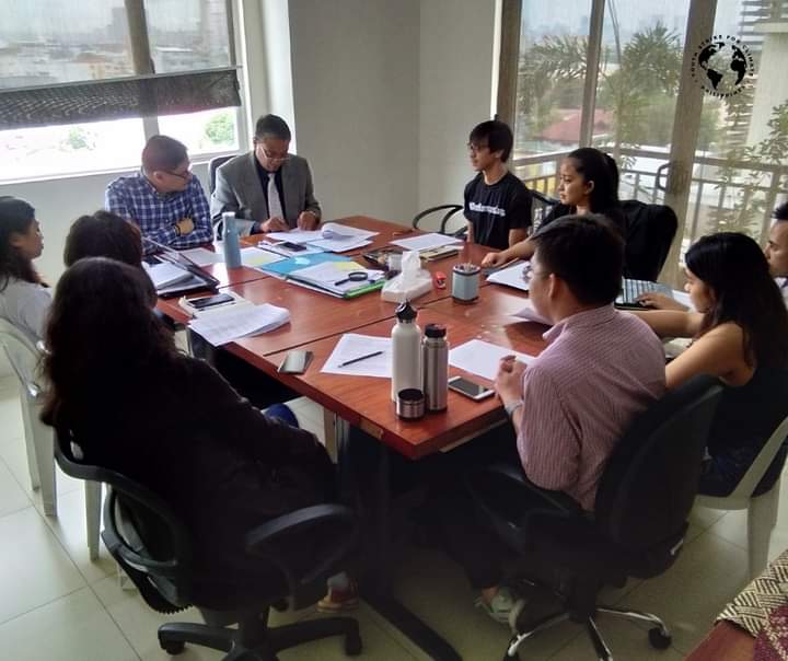 📌 THROWBACK SATURDAY ✨

It's already been A YEAR since we forward the NATIONAL YOUTH DEMANDS to the Climate Change Commission, the sole institution and lead policy-making body of the government attached to the Office of the President.

#GlobalDayOfAction2020
#ParaSaKlimabukasan