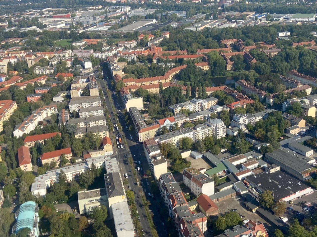 TociZS's tweet image. #Berlin has an urban airport and when you fly in and out you can see the #urbanpatterns from the air. Wide streets, buildings in urban patches of the immense primeval forest that once stretched across the European plains. #urbanmorphology #urbanform