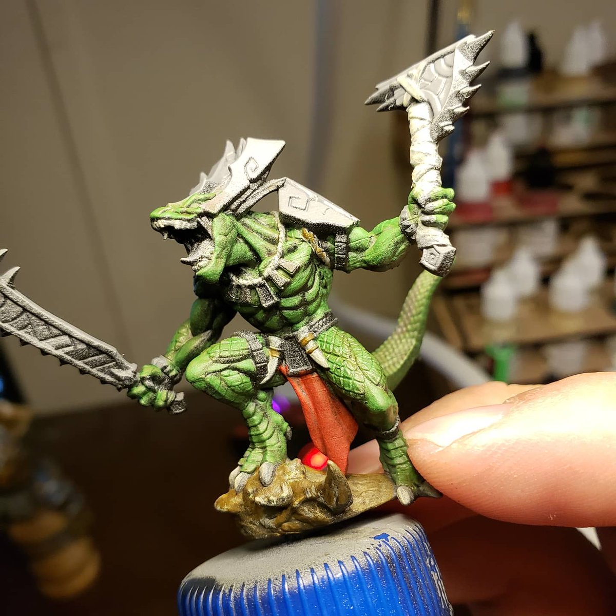 SuicidePrinny's tweet photo. This sculpt is a blast to paint. #wepaintminis #miniaturepainting #minipainting #dungeonsanddragons #artisansguild #sponsormeartisansguild
#noseriously #callme https://t.co/nyg8clv5da