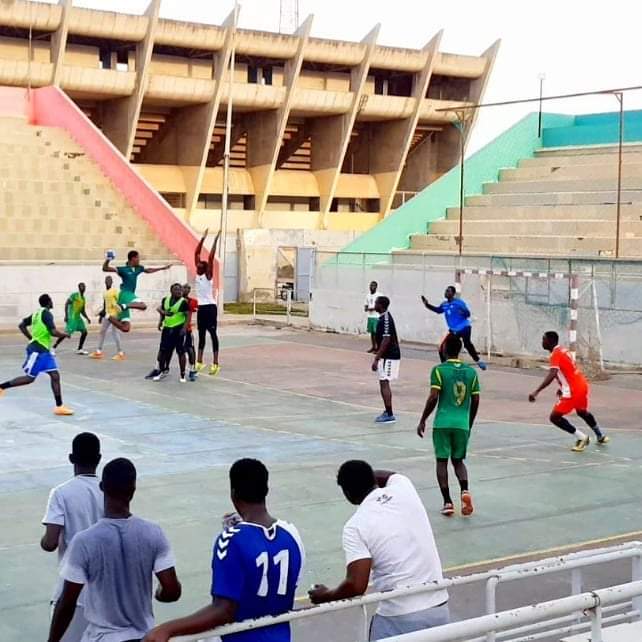 BerouZion10's tweet photo. Match de préparation pour les championnats d'Afrique des clubs ASFA représentant du Sénégal et une sélection de Dakar.
#handball #handballplayer #handballislife #handballphoto #handballcamp #senegal🇸🇳 #dakar221 https://t.co/d9hYKMwwR2
