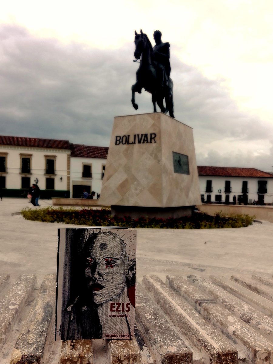 JCMedrano3's tweet photo. ¡Miren esto! Ya cumplió su primer año el cabrón. Gracias también a sus lectores. Ezis es un libro de catorce cuentos breves, con personajes fatalistas guardados en calles de neón.
Si queda alguien ahí afuera que quiera adquirirlo, me puede escribir.
#FallidosEditores
#Literatura https://t.co/YU4C7OlBY1