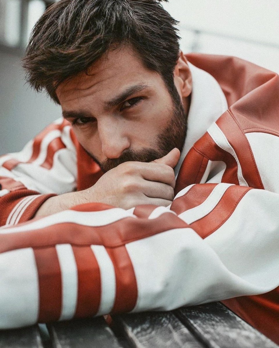 serkaCayoglu31's tweet photo. 📸 @elifdemiralpp @SerkanCayoglu https://t.co/vCZ5uqMouK