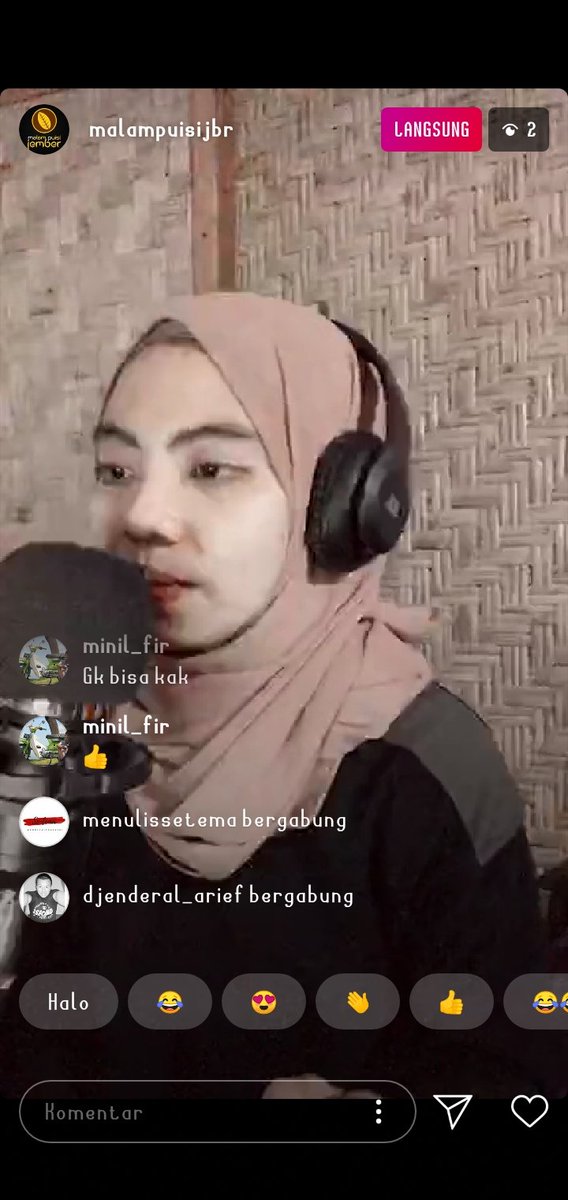 Hai hai hai.. Selamat malam gaes. Dekmin tetiba pengen ngelive nih. Kali ini livenya ditemenin kak mariya, silakan yang ingin gabung langsung cus ke IG <a href="/MalampuisiJBR/">Malam Puisi Jember</a>