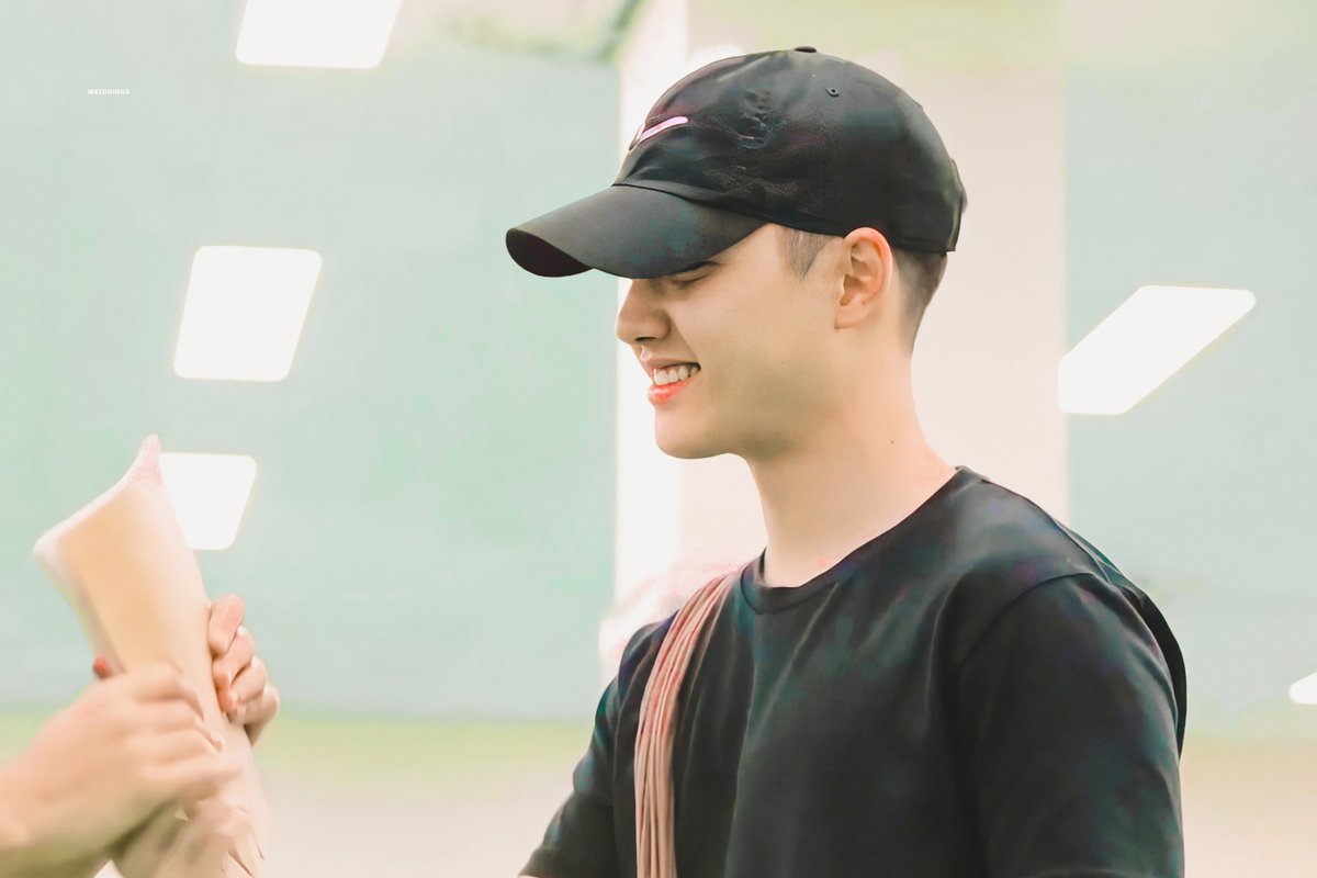 melodious_do's tweet photo. cap. 200919 < #귀환 > 연습실 스케치 #도경수 #디오 #kyungsoo

📎 https://t.co/5hbV2h1bat https://t.co/MFJ7NJ9NE5