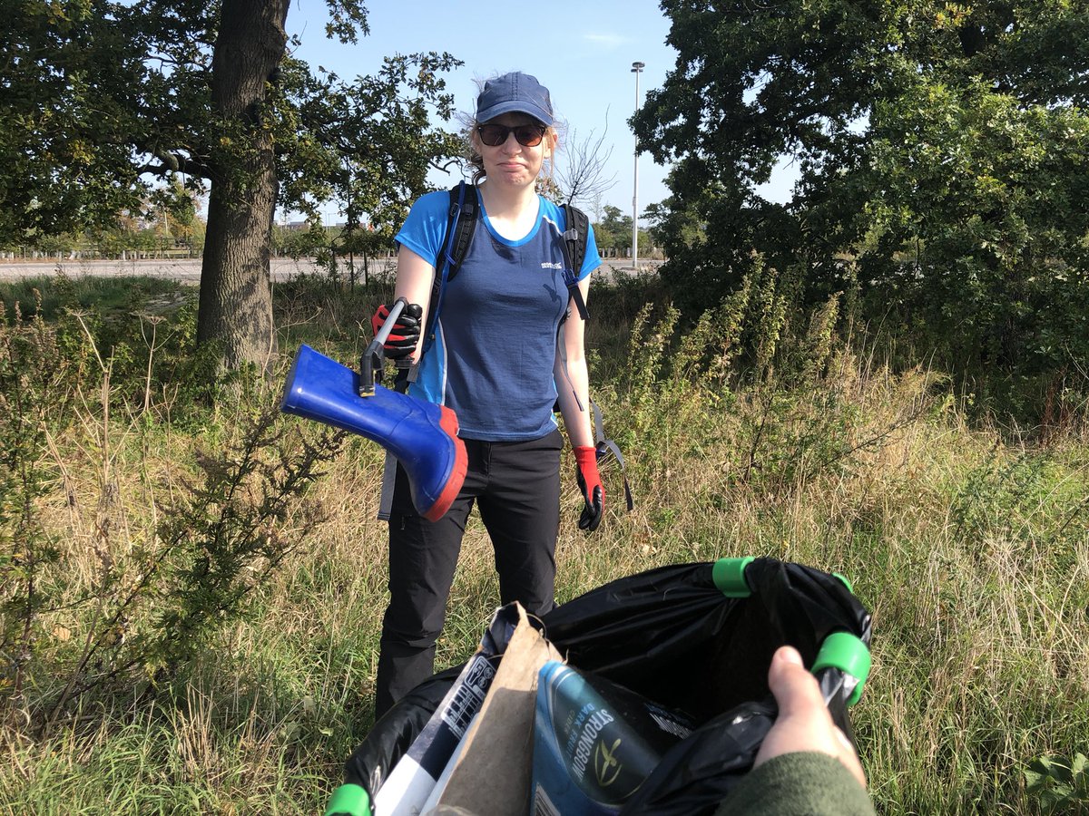 👍 We want to save a HUGE thank you to the Litter Heroes who joined us on today’s litter pick. ♻️

🗑 We collected 10 bags of rubbish in 2 hours! 🌍

@RamblersGB #GBSeptemberclean
@KeepBritainTidy @Litterpickers @ReadingCouncil #litterheroes #litter