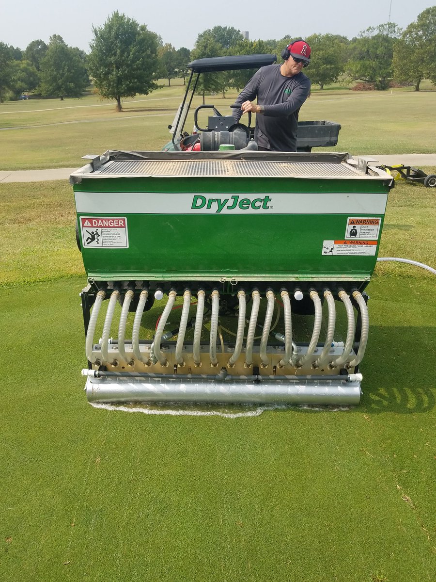 DryJect The Only Machine in the World that Aerates, Topdresses, and