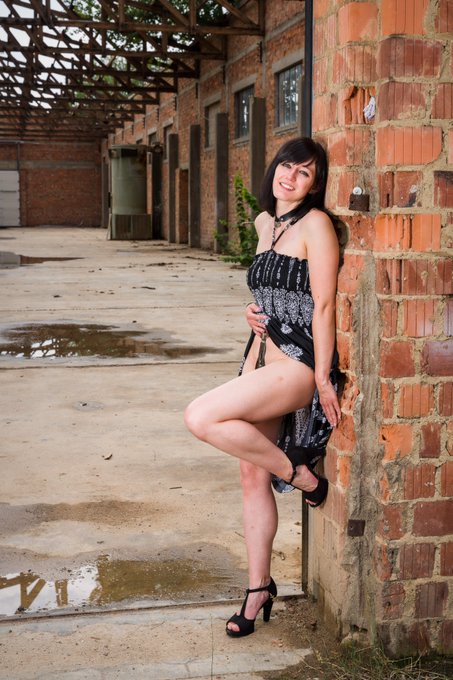 Reblog if you think I&acute;m sexy and wanna see more of me <3 https://t.co/Tg2ZuSJuvE<a href="/tag/bdsm"class="tags"><span>#bdsm</span></a><a href="/tag/german"class="tags"><span>#german</span></a><a href="/tag/skinny"class="tags"><span>#skinny</span></a><a href="/tag/slave"class="tags"><span>#slave</span></a><a href="/tag/bondage"class="tags"><span>#bondage</span></a><a href="/tag/amateu"class="tags"><span>#amateu</span></a>