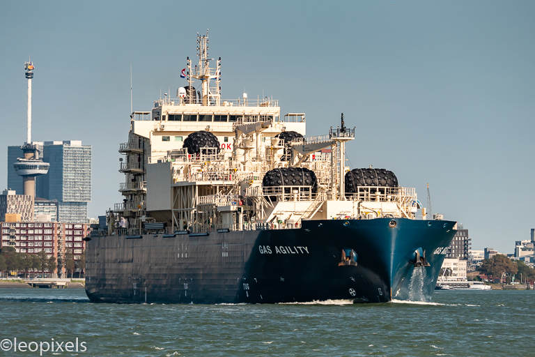 #lng #lngbunkering #vessel #GasAgility <a href="/HavenRotterdam/">Havenbedrijf R'dam</a> #TheNetherlands worlds #biggest #bunkeringvessel #greenpower #rotterdam #portofrotterdam