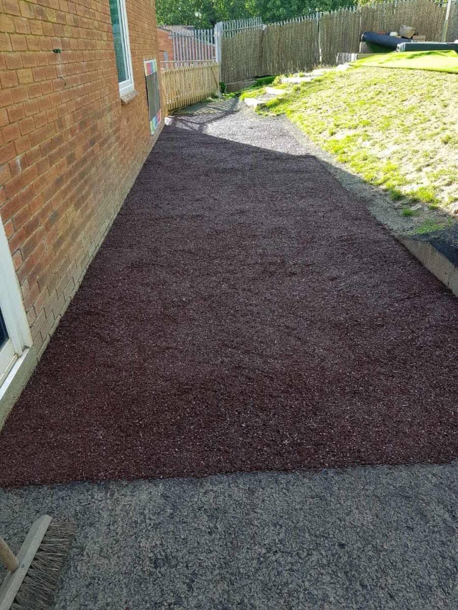 TAS4L's tweet photo. Just so you know ... we lay rubber mulch paths, play space safety flooring and lay Astro Turf... 

#playtime #playspace #EYFS #astroturf #Safetyfloors https://t.co/qZ2s4dpjpS