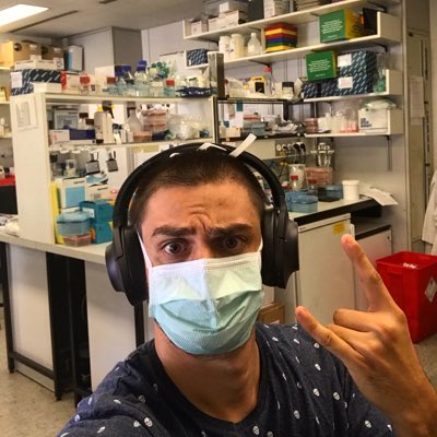 dcare17's tweet photo. Rock n’ Science🧬 when you realize that SCIENCE is your second girlfriend: sometimes complicated, sometimes difficult to understand sometimes even bastard ... BUT you daily realize that you can’t live without ‘her’ ... #Nerdymoment #NewProfilePic https://t.co/E7eY27Y51D