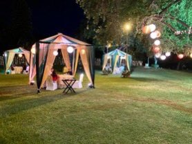 itdc_theashok's tweet photo. Glimpses of our guests unwinding as they enjoy safe and hygienic experiential Fine Dining at outdoor #TheOudh. Perfect ambience to experience Royal Awadhi cuisine. #ITDC #TheOudhGoesOutdoors #TheAshok #OutdoorDining #ARoyalExperience @incredibleindia @tourismgoi https://t.co/0FghdFLVDM