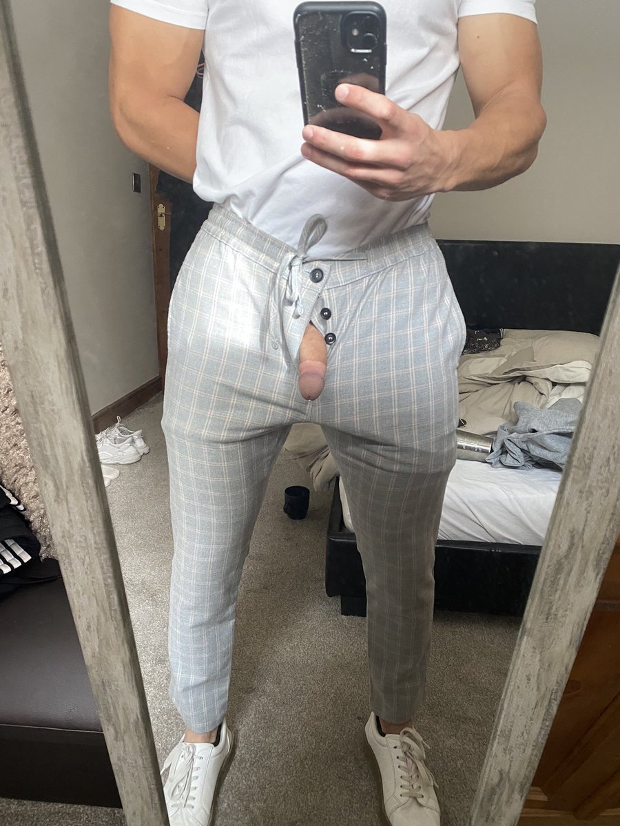 GymLadChris69's tweet photo. Who likes a guy in sports gear?! 🏌️‍♂️ https://t.co/e57DE7eL1N https://t.co/0j3tm4b7VY