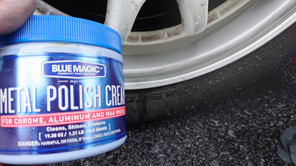 むらいちゃん ブルーマジック メタルポリッシュクリームさん アルミホイールのポリッシュリム磨きに使用 耐水ペーパーで水研ぎ400 600 800 10 ヘアライン状まで研ぐ メタルポリッシュクリームをウェスに取って磨く クリアが研ぎ落とせていなかった部分