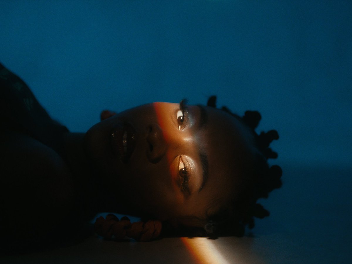 New from Rob Akin for <a href="/rachelchinourir/">Rachel Chinouriri</a> 💫 agilefilms.com/directors/musi…